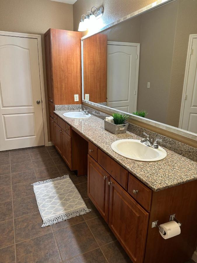 Blueplatinum Luxury Apartment Houston Bagian luar foto