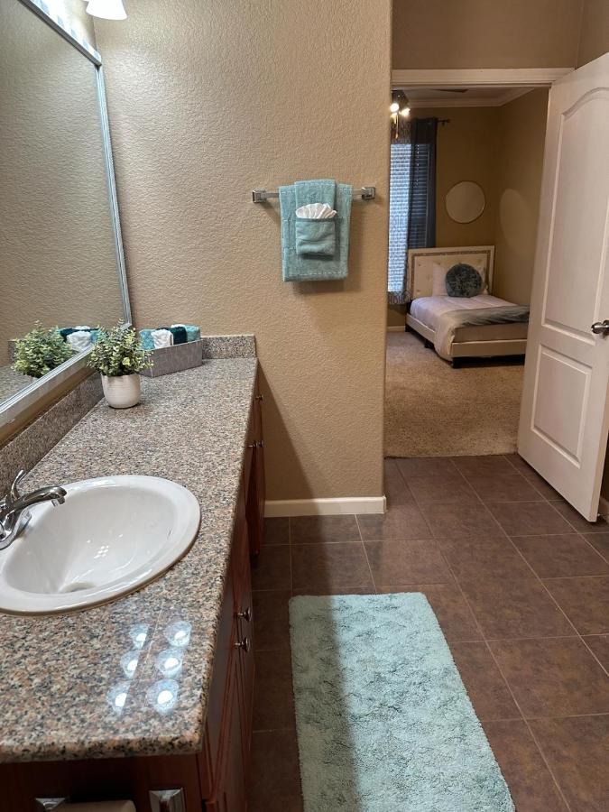 Blueplatinum Luxury Apartment Houston Bagian luar foto